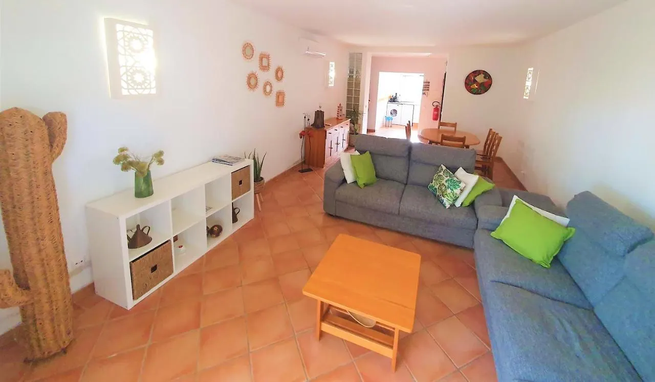 Nice 2 Bedroom Apartment Groundfloor Swimming Pool Tavira 0*,  Portogallo